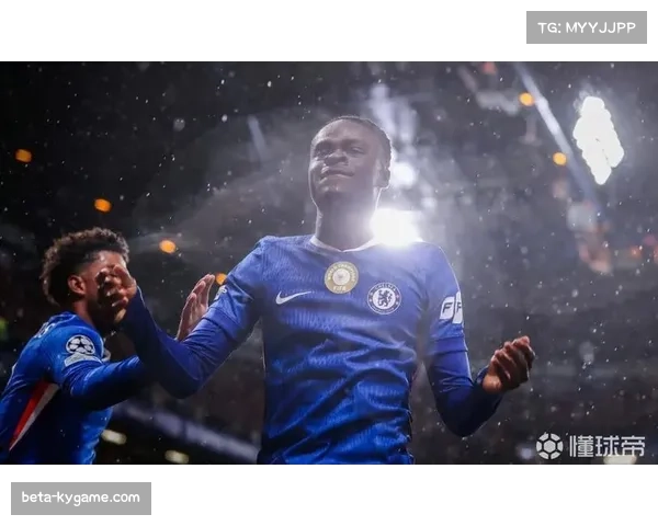 莫耶斯客场拿分策略 埃弗顿防守反击与定位球双重威胁